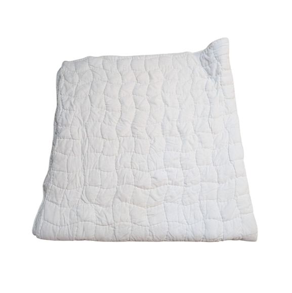 POTTERY BARN Cozy Cloud Quilt King/Cal King Cotton Ivory Preppy Cottagecore - Picture 2 of 8